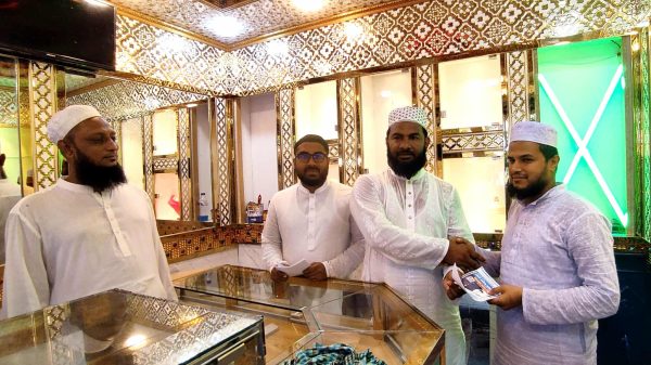 ময়মনসিংহ: জামায়াত প্রার্থী কামরুল আহসান এমরুলের প্রচারণা।ছবি: সংগ্রহিত।